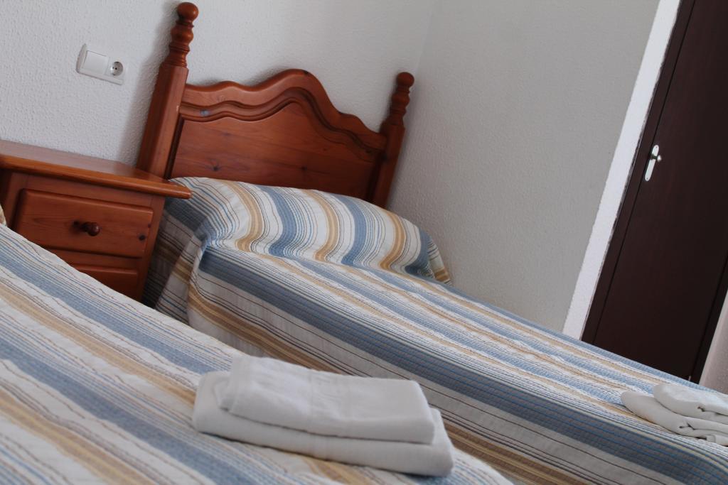 Hostal Montilla Sotogrande 토레과디아로 객실 사진