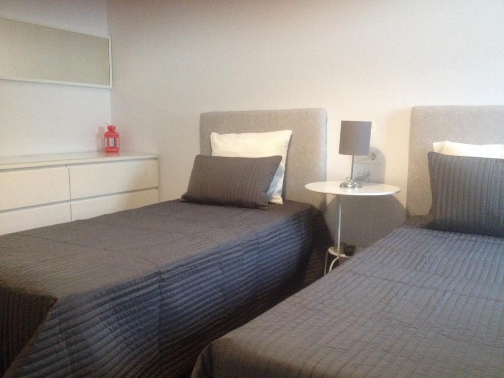 Hostal Montilla Sotogrande 토레과디아로 외부 사진