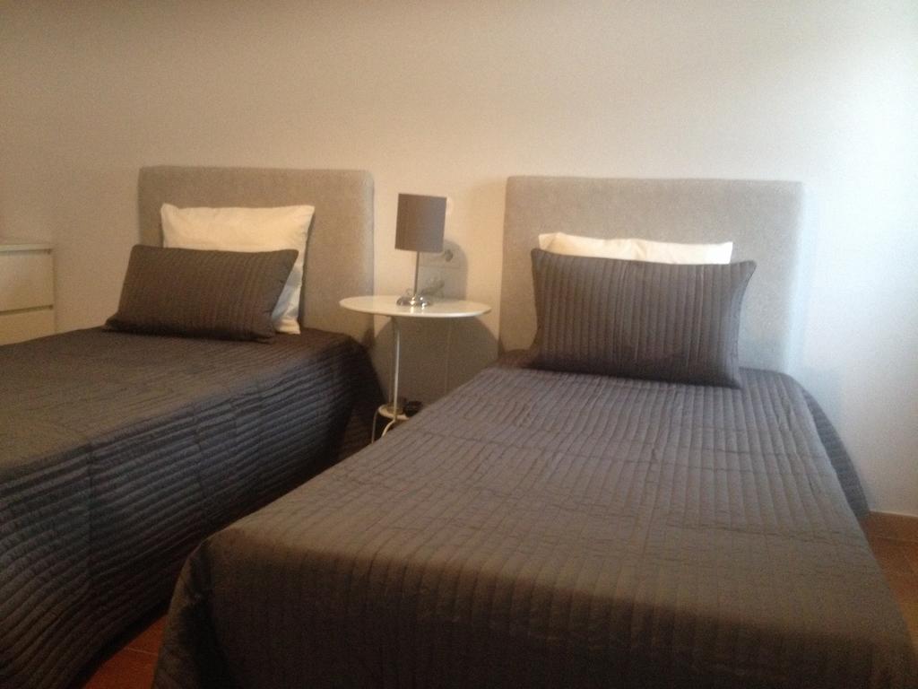 Hostal Montilla Sotogrande 토레과디아로 외부 사진