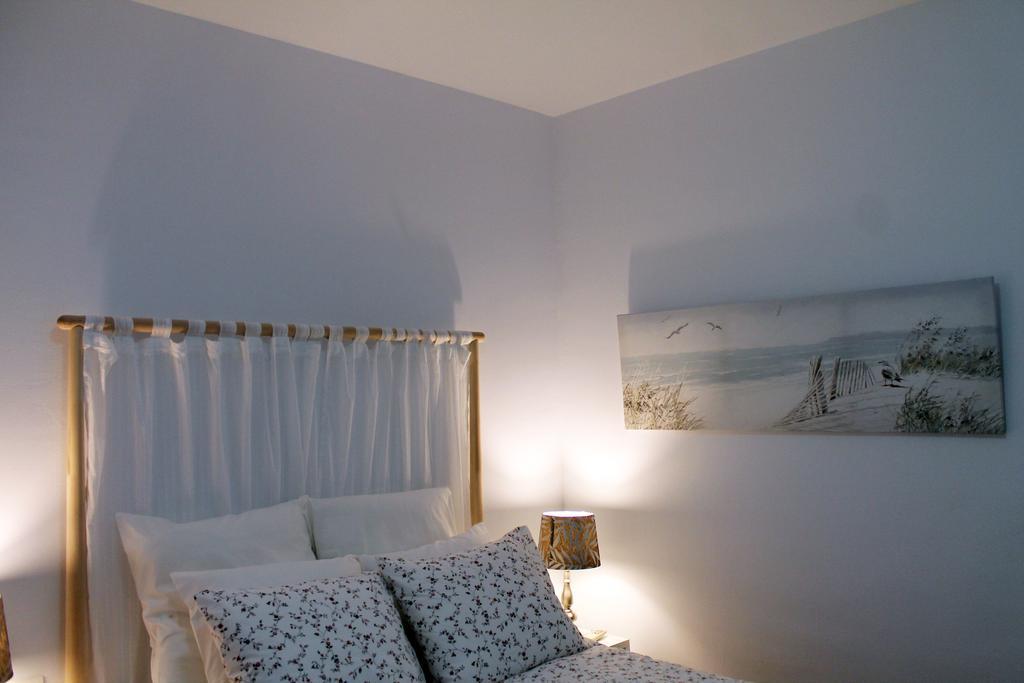 Hostal Montilla Sotogrande 토레과디아로 외부 사진