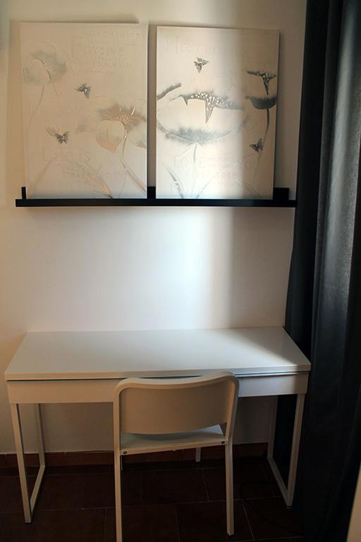 Hostal Montilla Sotogrande 토레과디아로 외부 사진